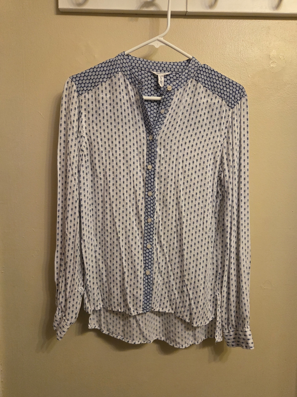 Aéropostale Boho Rayon Long Sleeve Shirt - Mixed Print Floral Medallion - Small